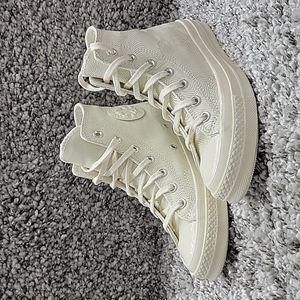 Converse High Top Brand new.